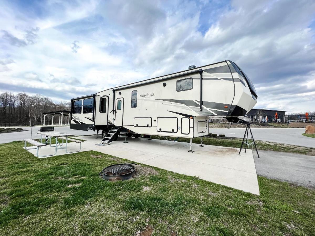 Pigeon Forge Landing Rv Resort Exterior photo